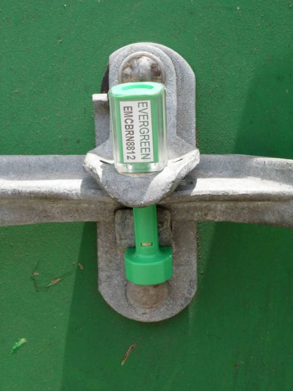 O lacre do contéiner da Fiona, no porto de Colón, no Panamá